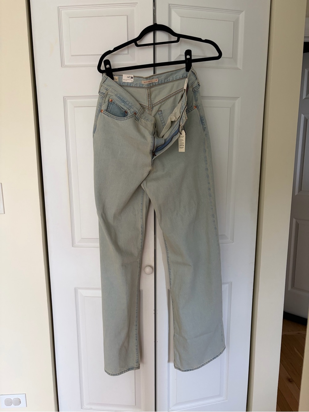 NWT Levi’s Ribcage Wide-Leg Jeans 30x34 - Picture 3 of 8